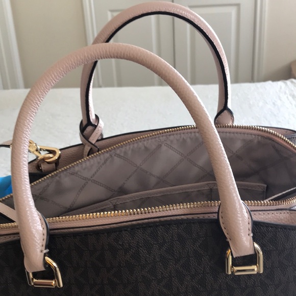 Hand bag